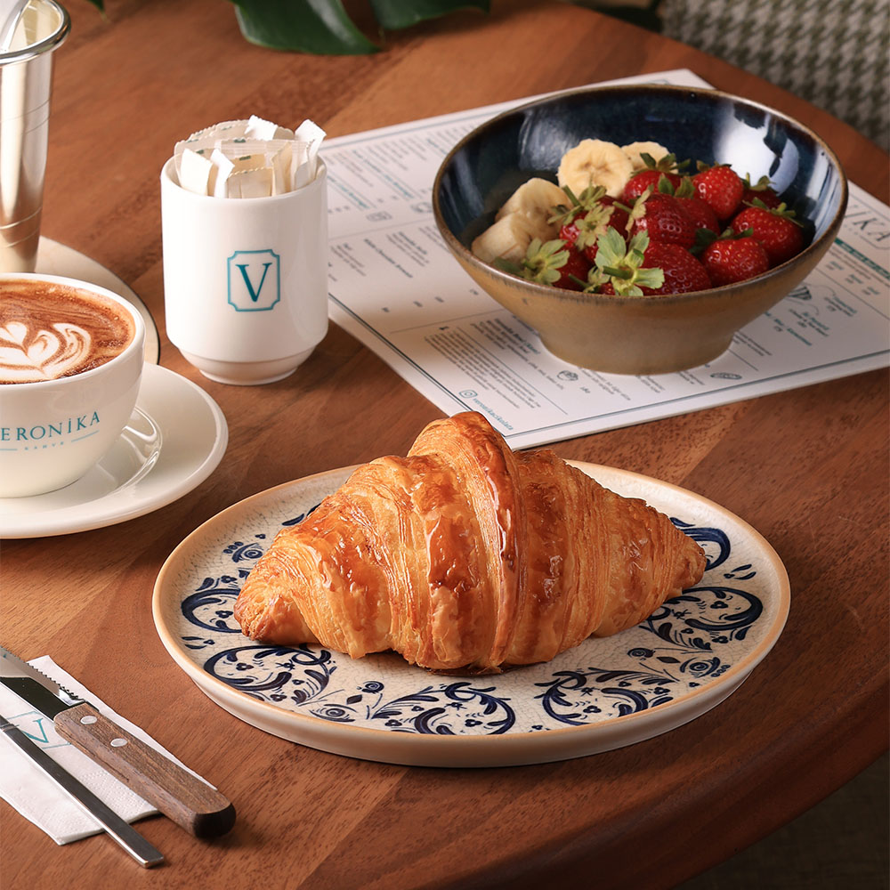 Tereyağlı Sade Kruvasan